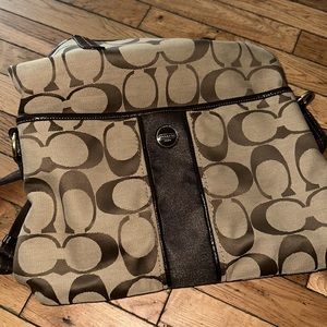 worn twice! Coach Crossbody Signature Foldover - Khaki/brown Jacquard Tote